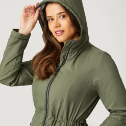 Women's Planetary Windshear Jacket -Refined Fashion 52 LOF92102 OLIVE VINE 2385